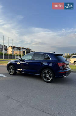 Внедорожник / Кроссовер Audi SQ5 2018 в 