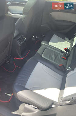 Внедорожник / Кроссовер Audi SQ5 2014 в 