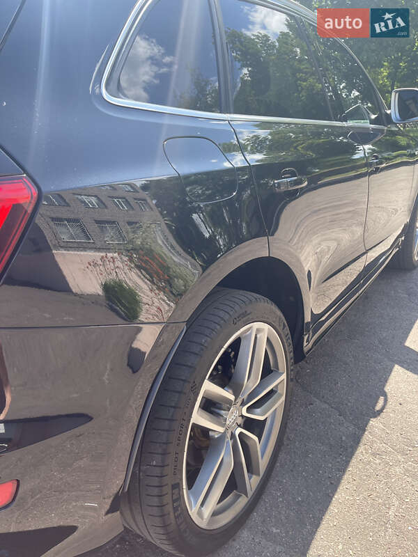 Позашляховик / Кросовер Audi SQ5 2014 в Кам'янському