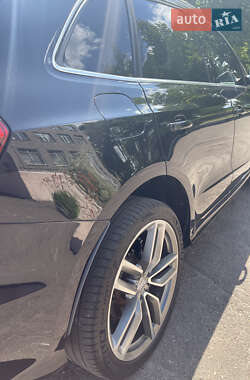Внедорожник / Кроссовер Audi SQ5 2014 в 