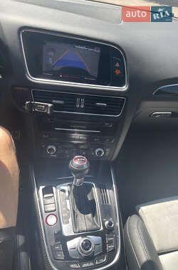 Внедорожник / Кроссовер Audi SQ5 2014 в 