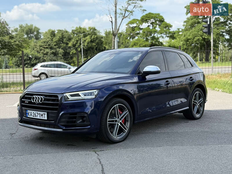 Внедорожник / Кроссовер Audi SQ5 2020 в 
