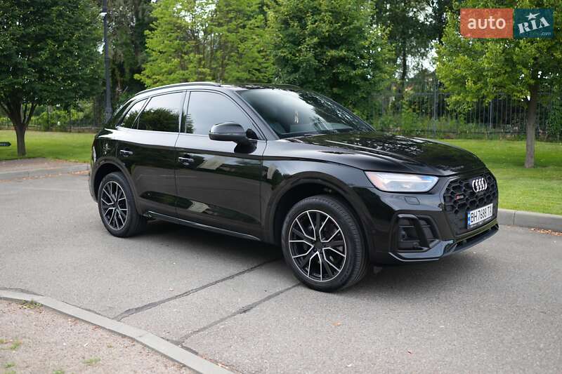 Внедорожник / Кроссовер Audi SQ5 2020 в Киеве