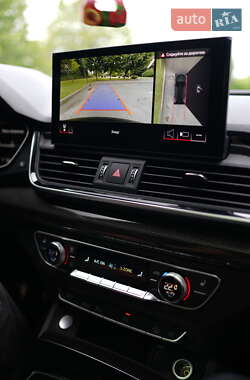Внедорожник / Кроссовер Audi SQ5 2020 в 