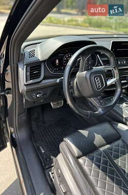 Внедорожник / Кроссовер Audi SQ5 2018 в 