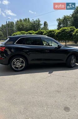 Внедорожник / Кроссовер Audi SQ5 2018 в 