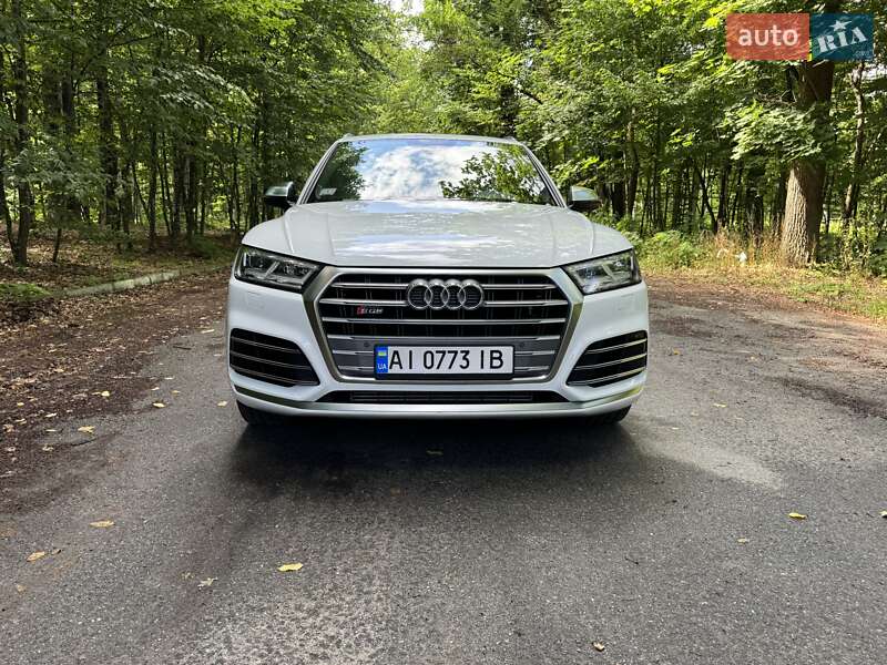 Позашляховик / Кросовер Audi SQ5 2017 в Києві