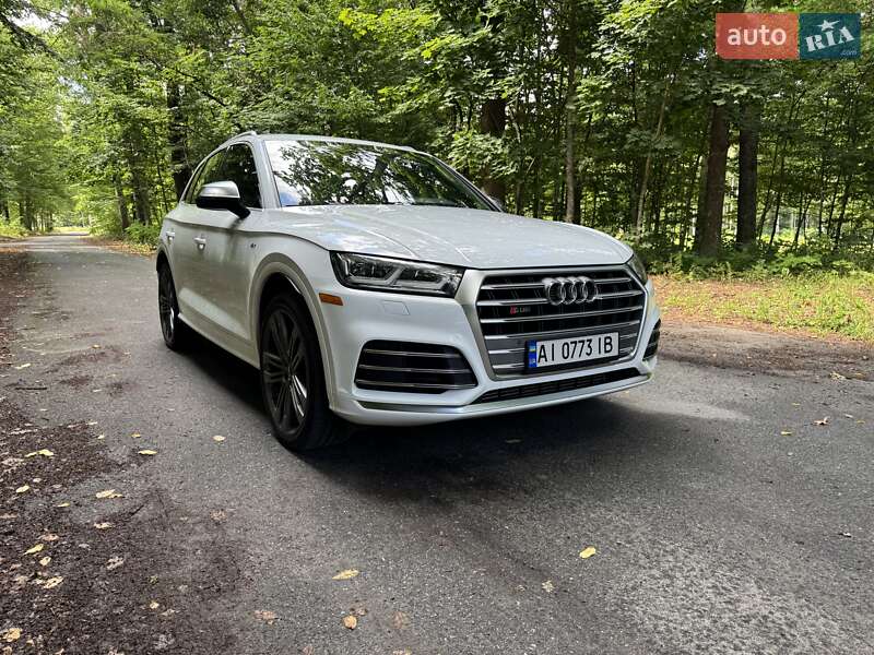 Позашляховик / Кросовер Audi SQ5 2017 в Києві