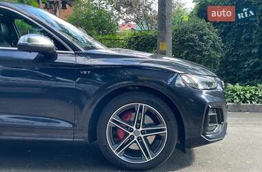 Внедорожник / Кроссовер Audi SQ5 2017 в 