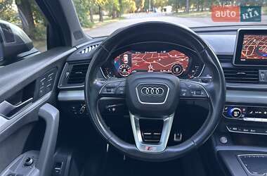 Внедорожник / Кроссовер Audi SQ5 2017 в 