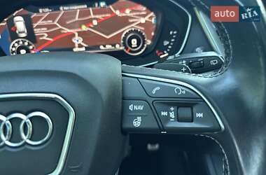 Внедорожник / Кроссовер Audi SQ5 2017 в 