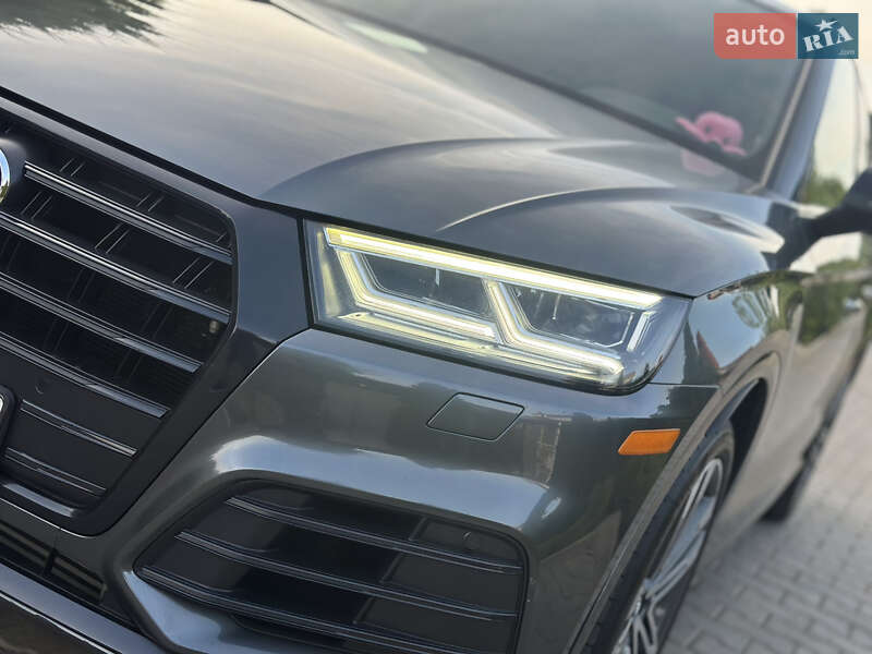 Внедорожник / Кроссовер Audi SQ5 2019 в Одессе