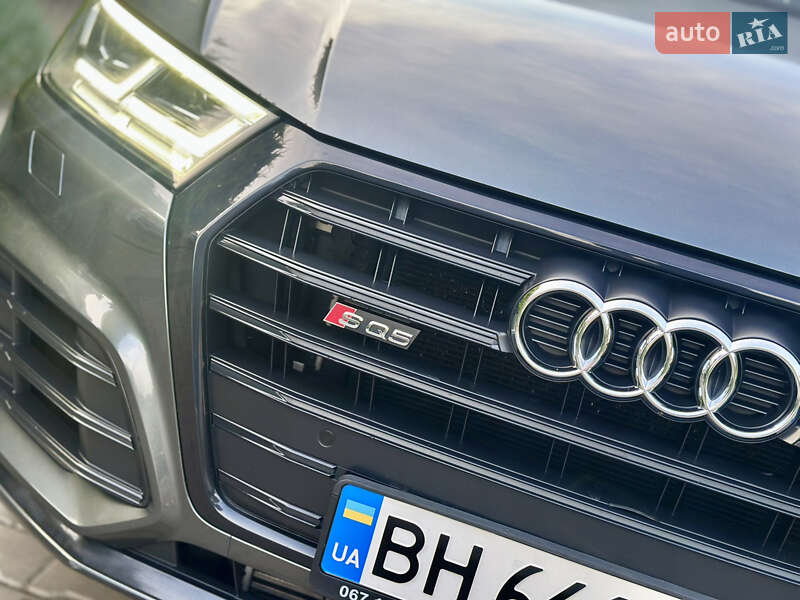 Внедорожник / Кроссовер Audi SQ5 2019 в Одессе