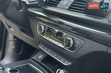Внедорожник / Кроссовер Audi SQ5 2019 в 