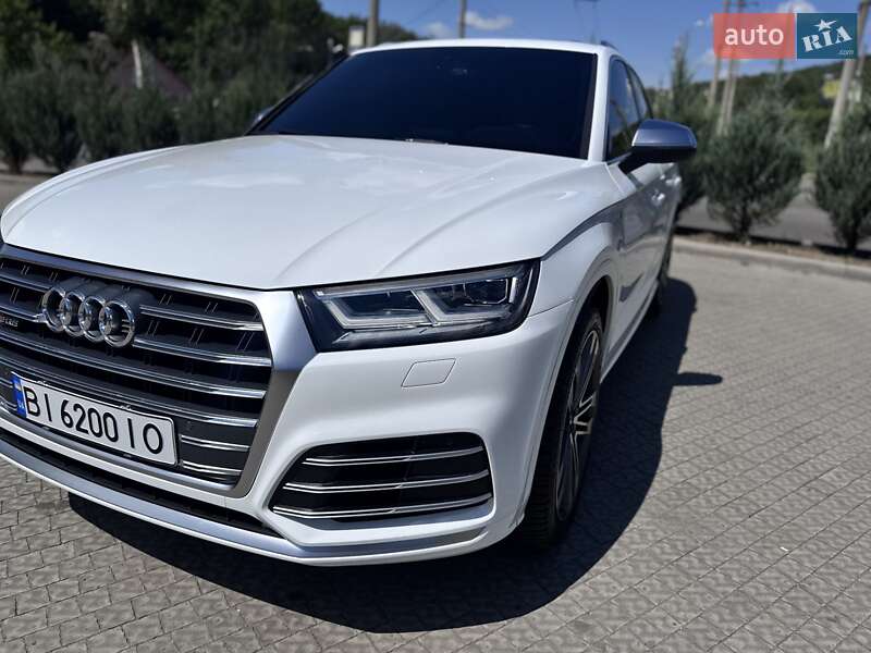Внедорожник / Кроссовер Audi SQ5 2017 в Полтаве