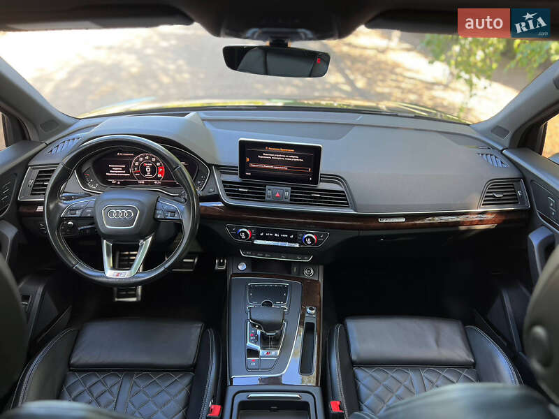 Внедорожник / Кроссовер Audi SQ5 2018 в Одессе