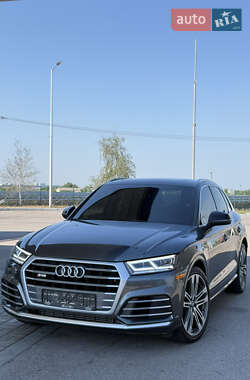 Внедорожник / Кроссовер Audi SQ5 2018 в 