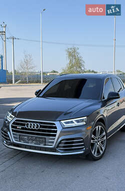 Внедорожник / Кроссовер Audi SQ5 2018 в 