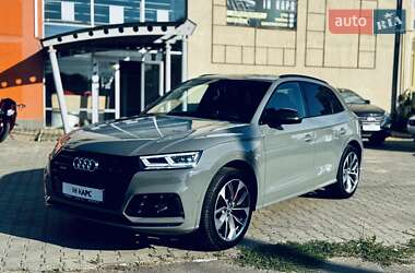 Внедорожник / Кроссовер Audi SQ5 2019 в 