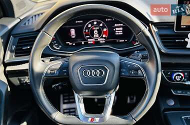 Внедорожник / Кроссовер Audi SQ5 2019 в 