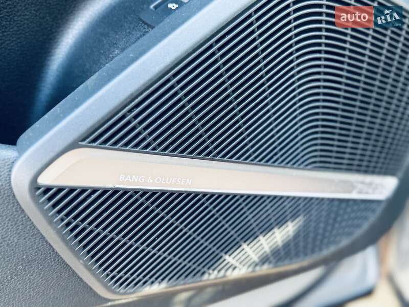 Внедорожник / Кроссовер Audi SQ5 2019 в Одессе фото 16 Внедорожник / Кроссовер Audi SQ5 2019 в Одессе