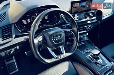 Внедорожник / Кроссовер Audi SQ5 2019 в 