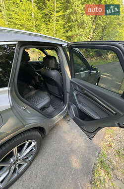 Внедорожник / Кроссовер Audi SQ5 2022 в 