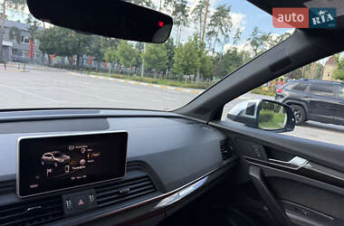 Внедорожник / Кроссовер Audi SQ5 2018 в 