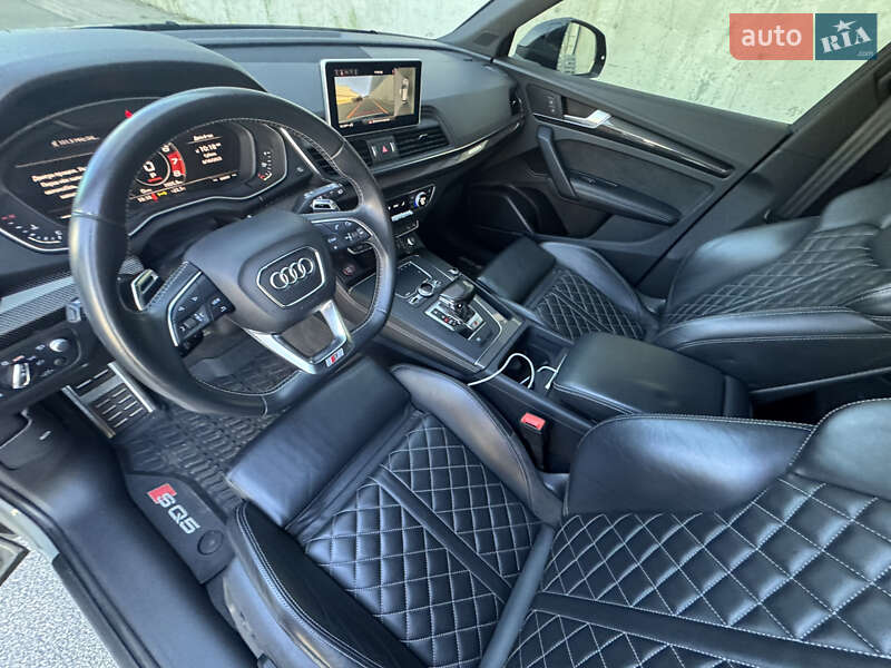 Внедорожник / Кроссовер Audi SQ5 2019 в Киеве