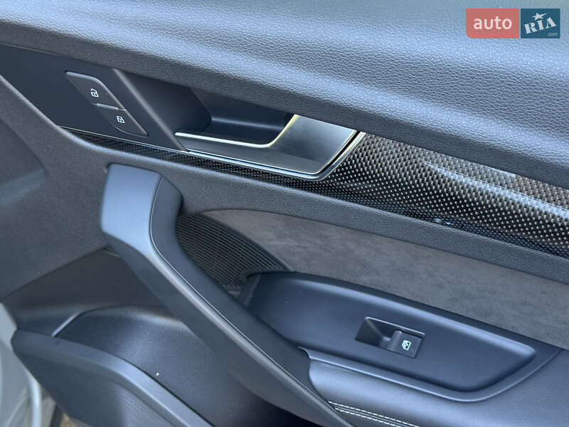 Внедорожник / Кроссовер Audi SQ5 2019 в Киеве