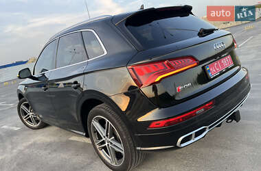 Внедорожник / Кроссовер Audi SQ5 2018 в 