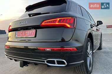 Внедорожник / Кроссовер Audi SQ5 2018 в 