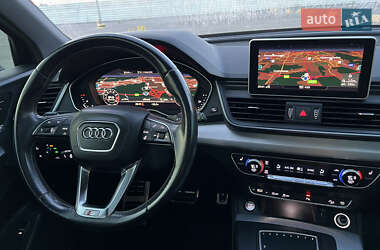 Внедорожник / Кроссовер Audi SQ5 2018 в 