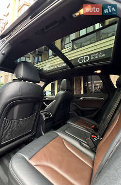 Внедорожник / Кроссовер Audi SQ5 2015 в 