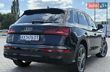 Внедорожник / Кроссовер Audi SQ5 2018 в 