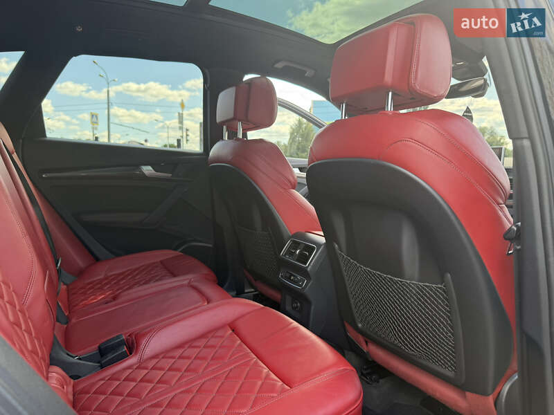 Внедорожник / Кроссовер Audi SQ5 2018 в Харькове