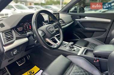 Внедорожник / Кроссовер Audi SQ5 2017 в 