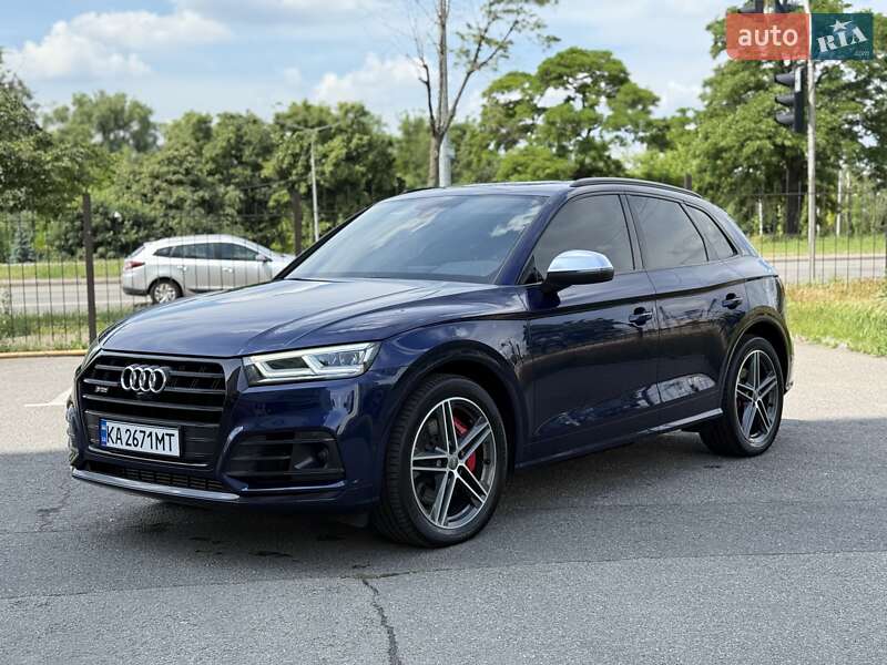 Внедорожник / Кроссовер Audi SQ5 2020 в 