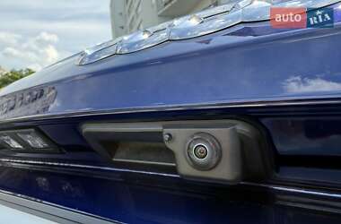 Внедорожник / Кроссовер Audi SQ5 2020 в 
