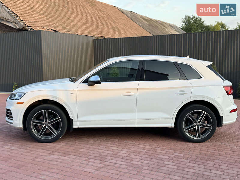 Внедорожник / Кроссовер Audi SQ5 2018 в Жашкове