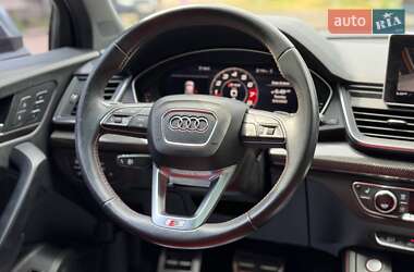 Позашляховик / Кросовер Audi SQ5 2018 в 