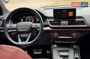Позашляховик / Кросовер Audi SQ5 2018 в 