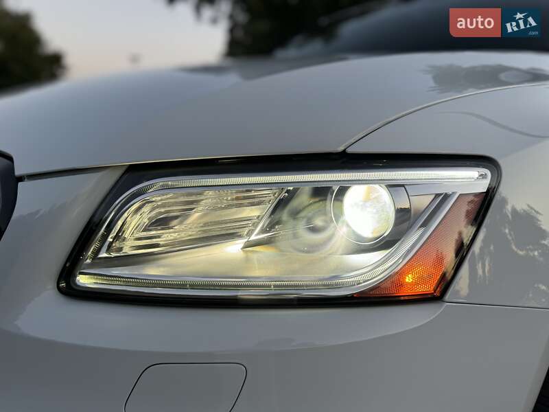 Внедорожник / Кроссовер Audi SQ5 2015 в Киеве