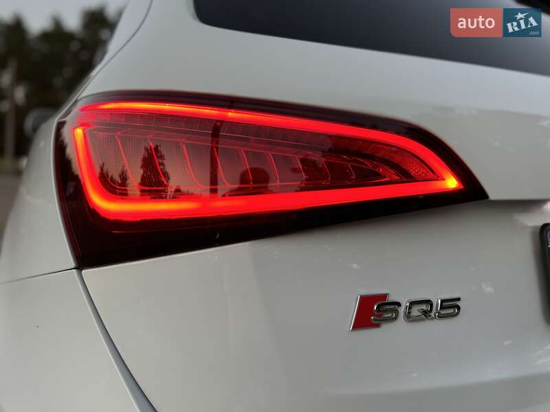 Внедорожник / Кроссовер Audi SQ5 2015 в Киеве