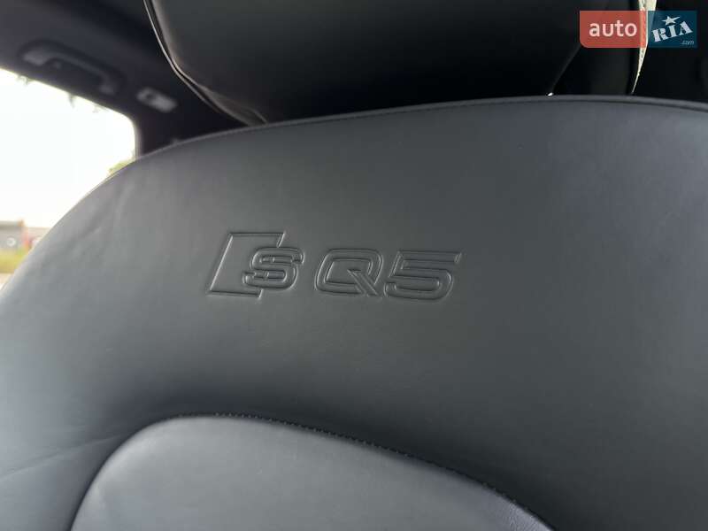 Внедорожник / Кроссовер Audi SQ5 2015 в Киеве