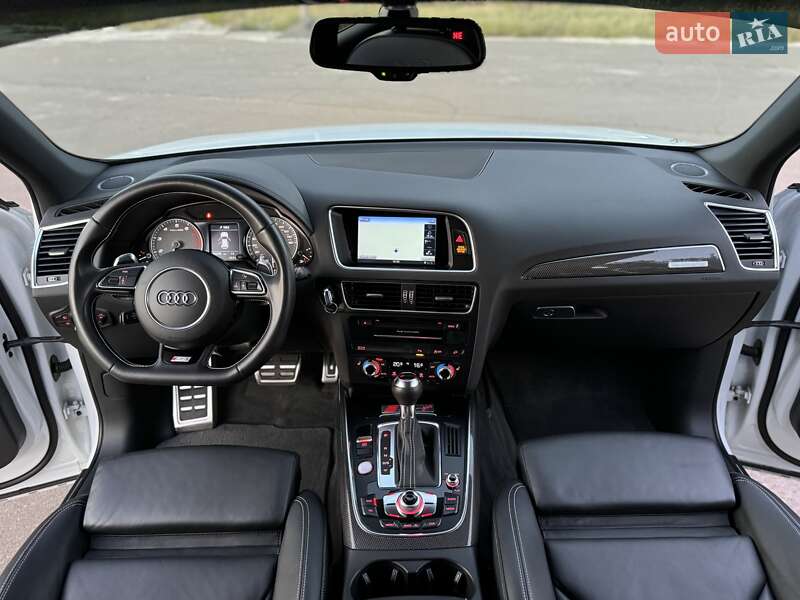 Внедорожник / Кроссовер Audi SQ5 2015 в Киеве