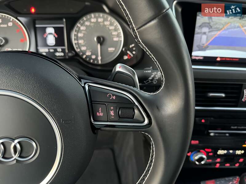 Внедорожник / Кроссовер Audi SQ5 2015 в Киеве