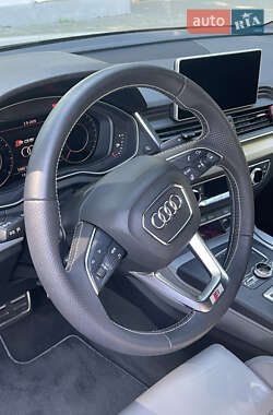 Внедорожник / Кроссовер Audi SQ5 2019 в 
