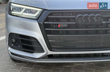 Внедорожник / Кроссовер Audi SQ5 2018 в 