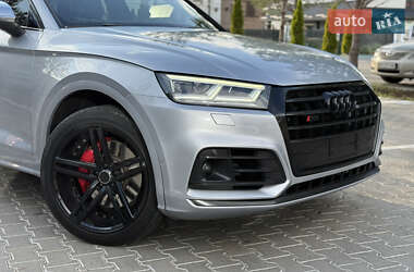 Внедорожник / Кроссовер Audi SQ5 2018 в 